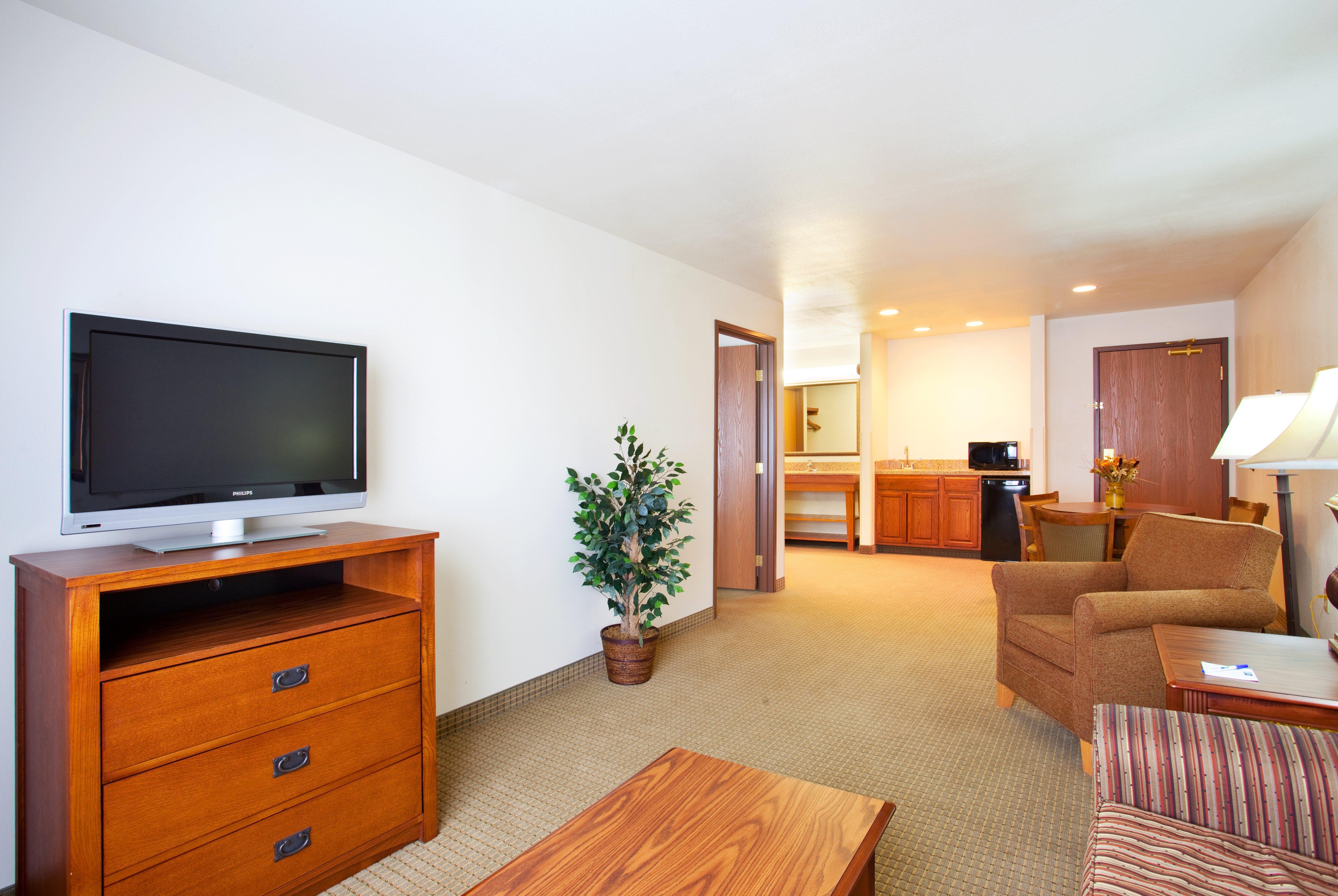 Holiday Inn Express Hotel & Suites Mattoon By Ihg Екстериор снимка