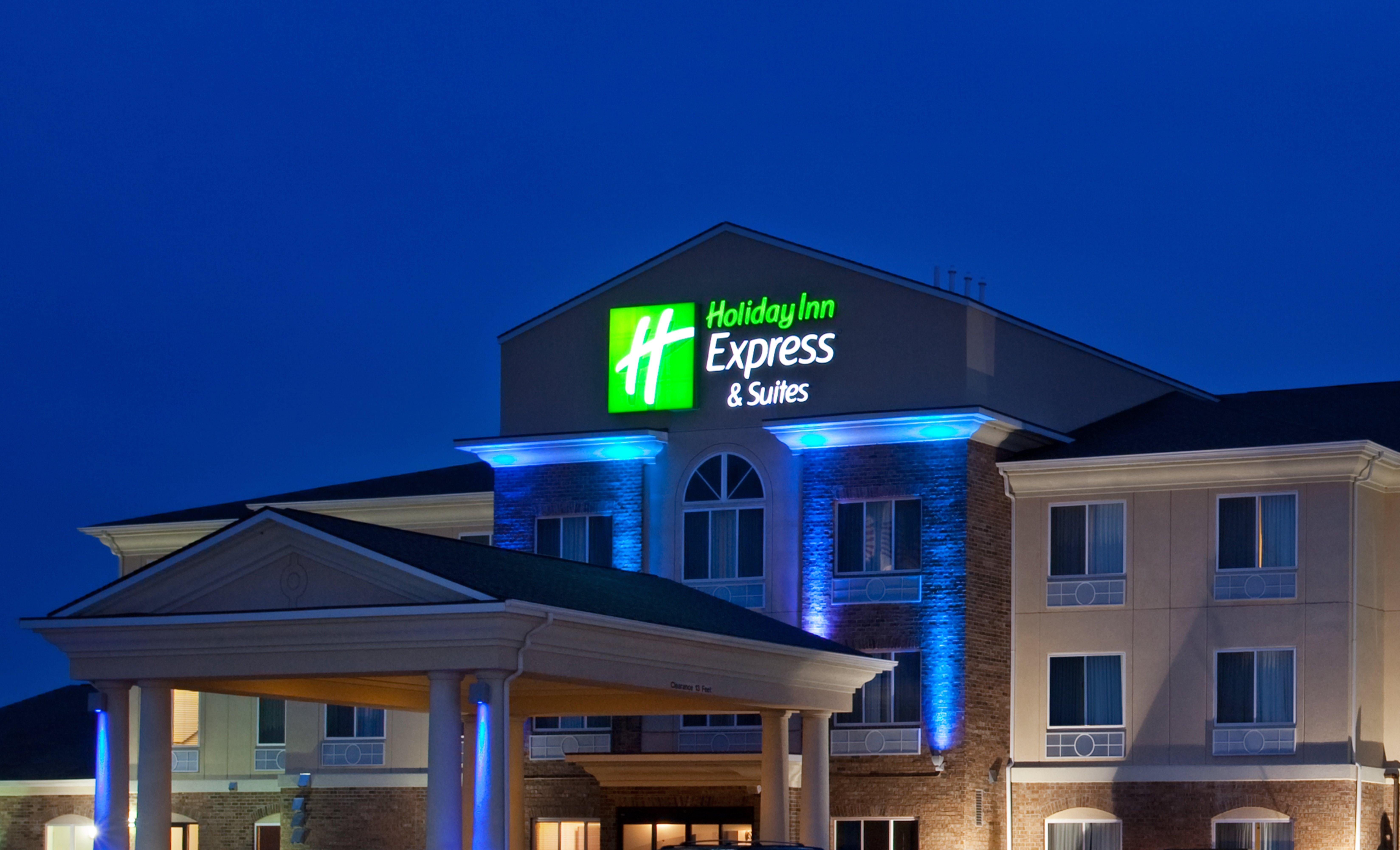 Holiday Inn Express Hotel & Suites Mattoon By Ihg Екстериор снимка