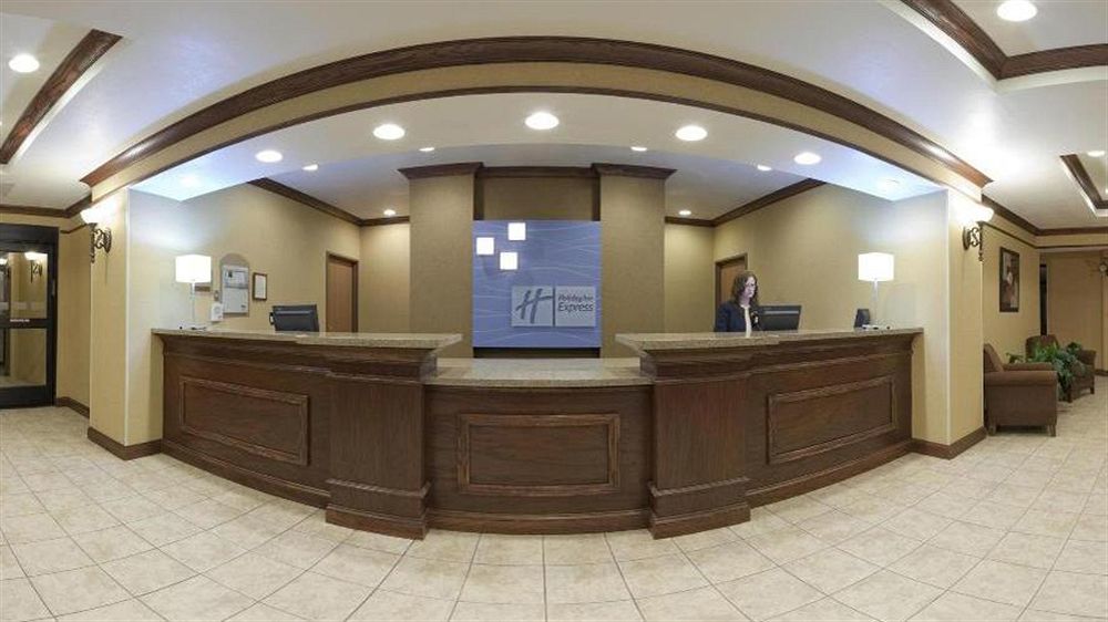 Holiday Inn Express Hotel & Suites Mattoon By Ihg Екстериор снимка